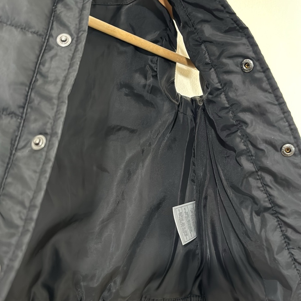 Boys Puma Puffer Vest in Solid Black With Orange Logo - Size 4T - Picture 7 of 10